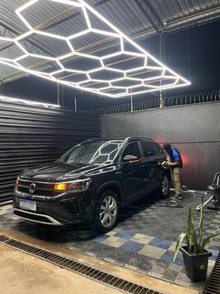 VOLKSWAGEN TAOS 1.4 250 TSI TOTAL FLEX COMFORTLINE AUTOMÁTICO